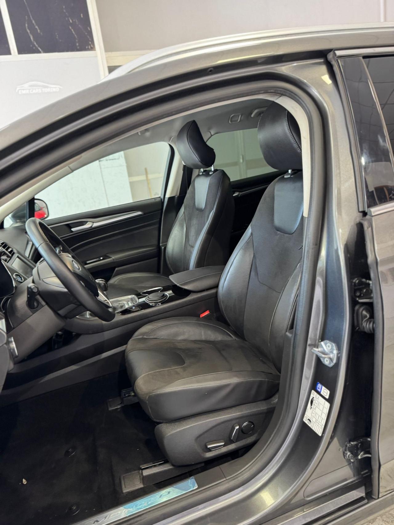 Ford Mondeo 2.0 TDCi 150 CV ECOnetic S&S SW Titanium Business