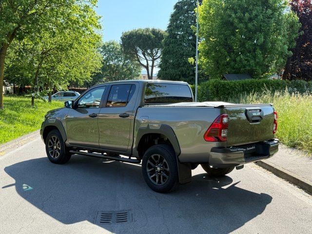 TOYOTA Hilux 2.4 D A/T 4WD Double Cab Invincible PREZZO FINITO