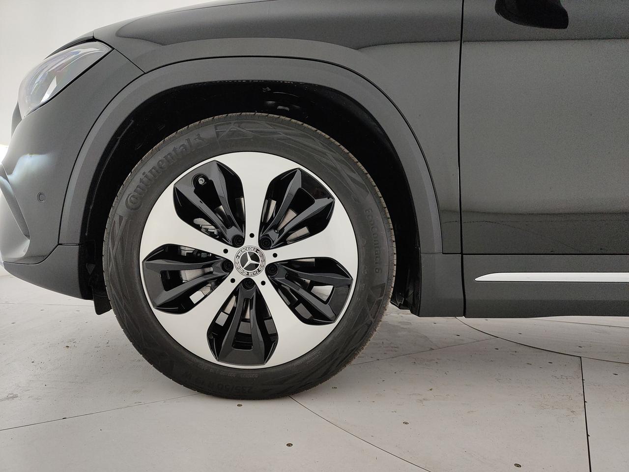 Mercedes-Benz GLA 200 d