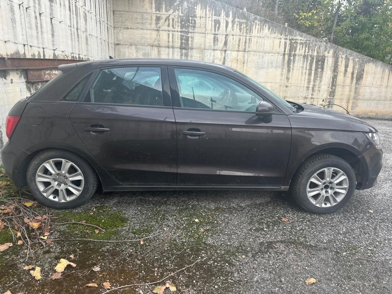 AUDI A1 SPB 1.6 CV 90 TDI NEOPATENTATI OK