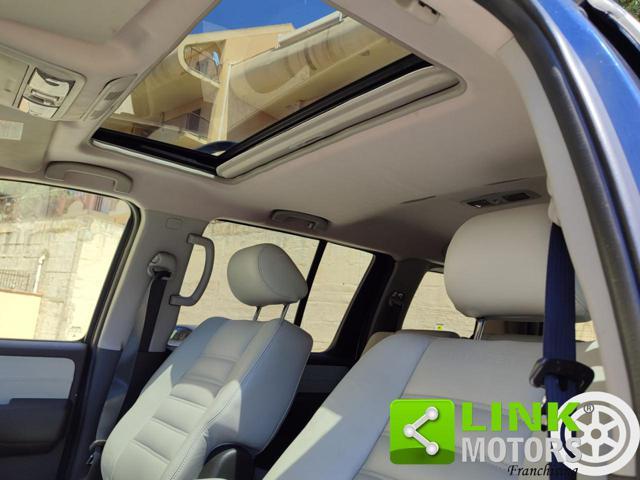 NISSAN Pathfinder 2.5 dCi LE Platinum