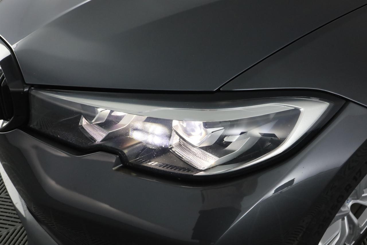 BMW Serie 3 (G20/G21) 320d 48V xDrive Touring Business Advantage