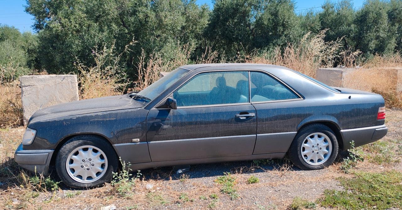 Mercedes-benz 200CE 8 valvole Coupe