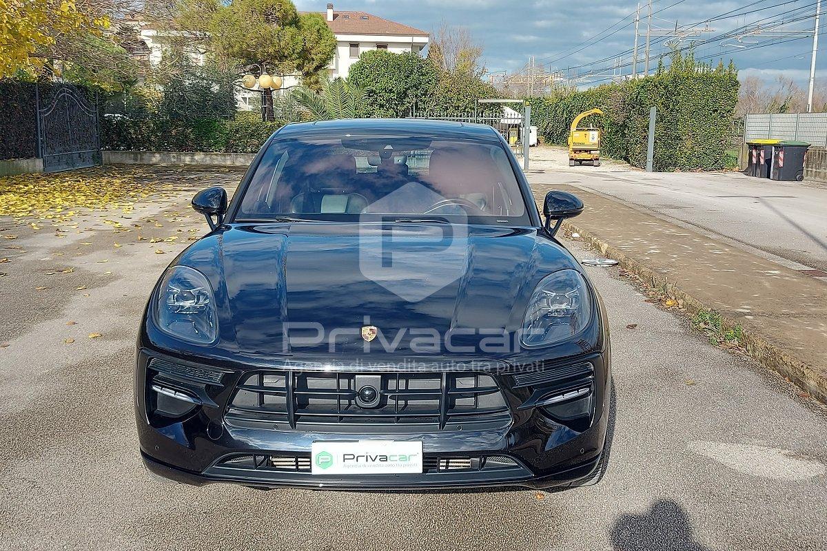 PORSCHE Macan 2.0