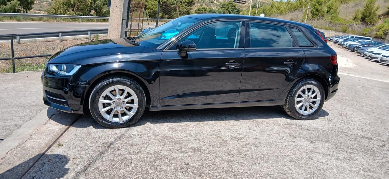 Audi A3 SPB 1.6 TDI ultra Ambition - 2014