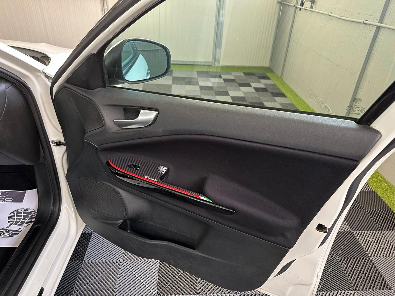 Alfa Romeo Giulietta 2.0 JTDm-2 140 CV Distinctive