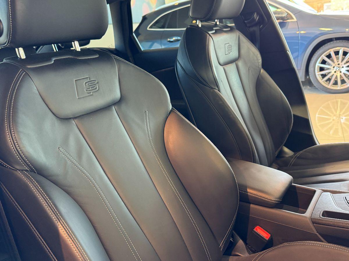 AUDI A4 Avant 2.0 TDI 190CV quattro S-LINE Pelle Cokpit Matrix