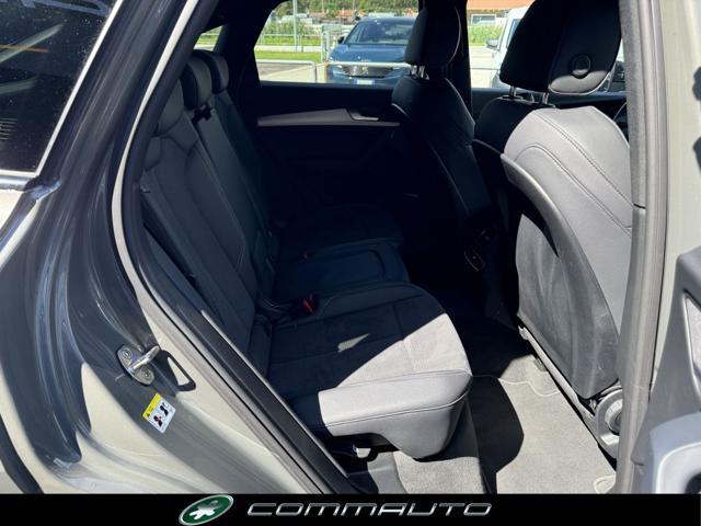 AUDI Q5 SPB 40 TDI quattro S tronic Identity Black MATRIX