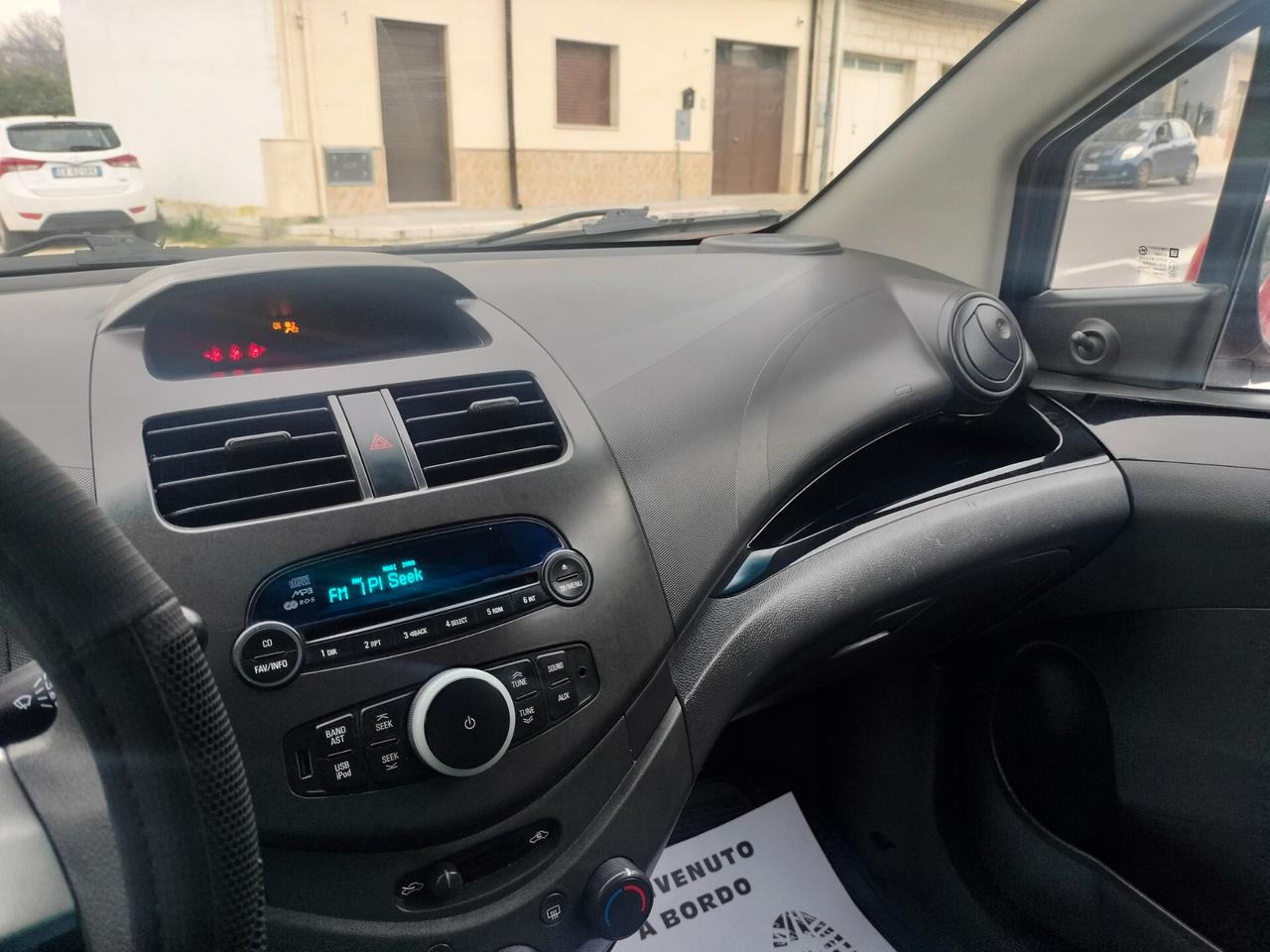 Chevrolet Spark 1.0 GPL Eco Logic Pink Lady Special Edition