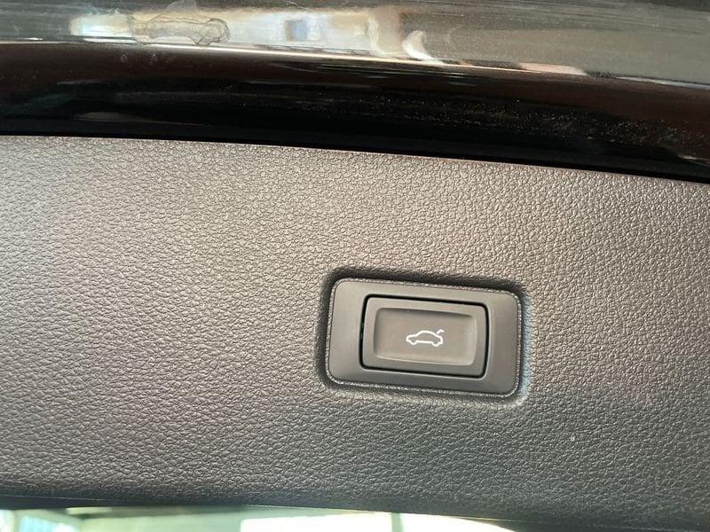 Audi Q5 Sportback 40 2.0 tdi mhev 12V quattro s-tronic