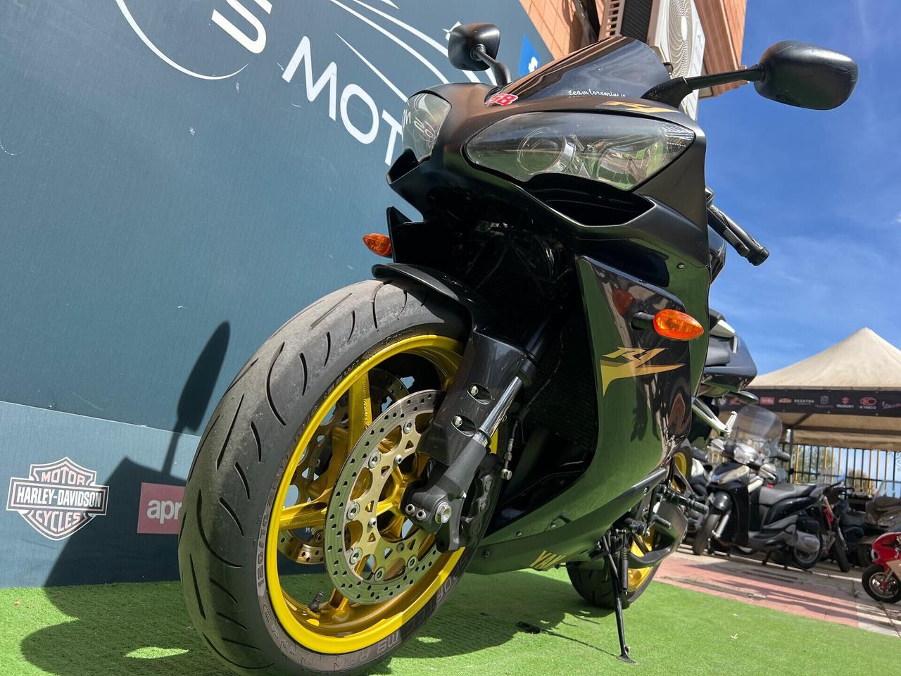 Yamaha YZF R1 OHLINS GARANZIA FINANZIAMENTO