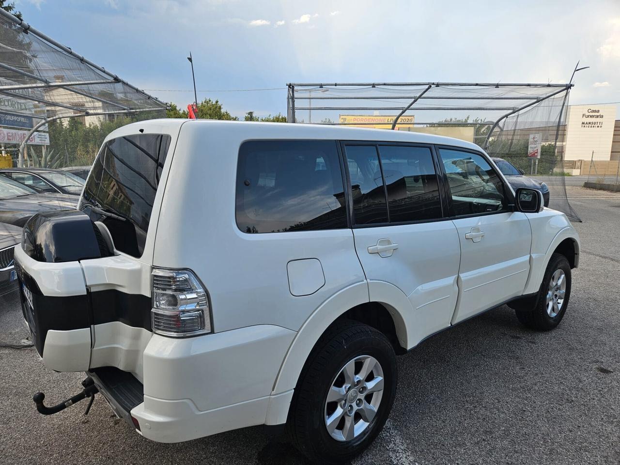 Mitsubishi Pajero 3.2 DI-D 16V aut. 5p. Instyle DPF CARPLAY