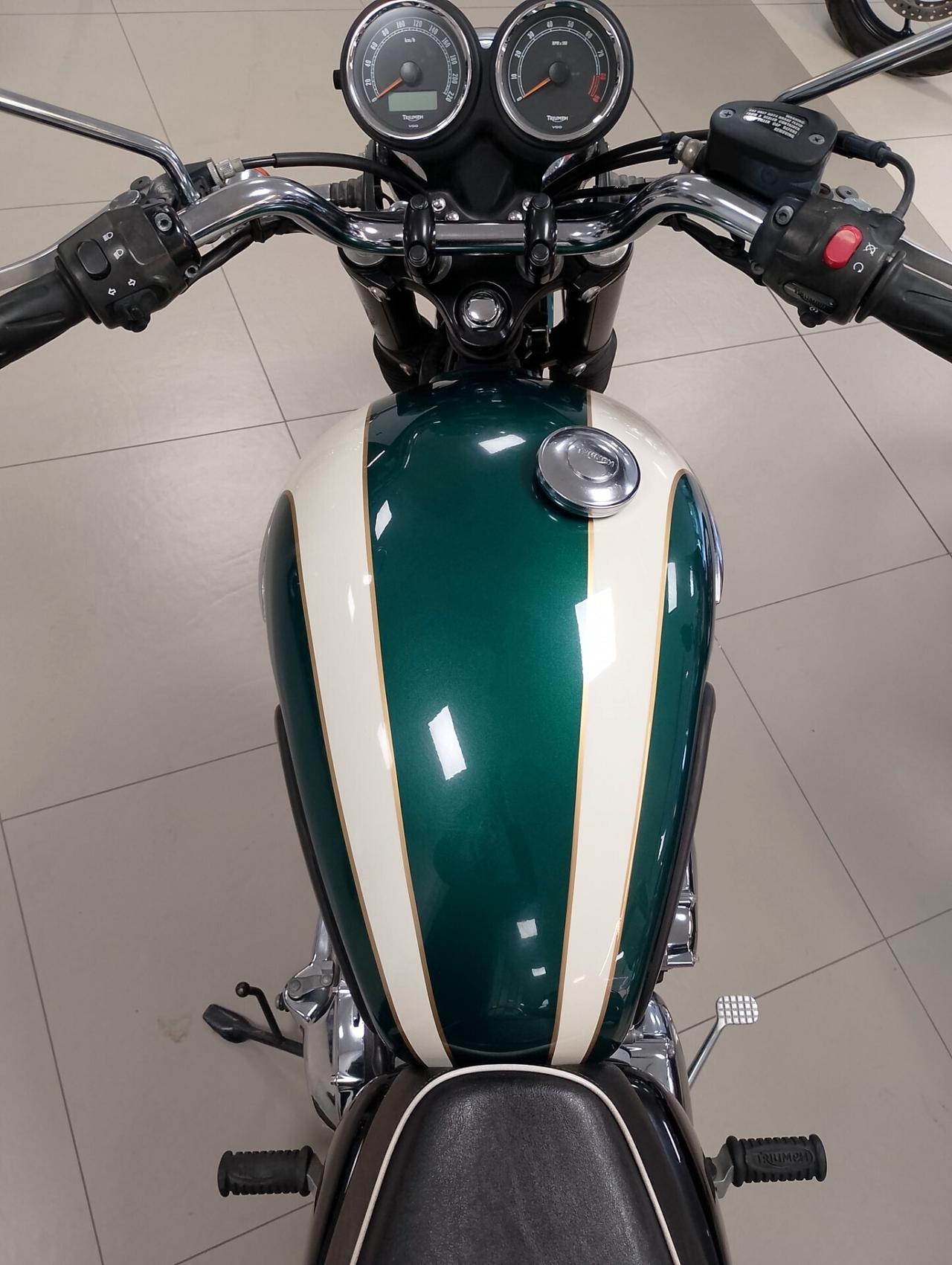 Triumph Bonneville T100
