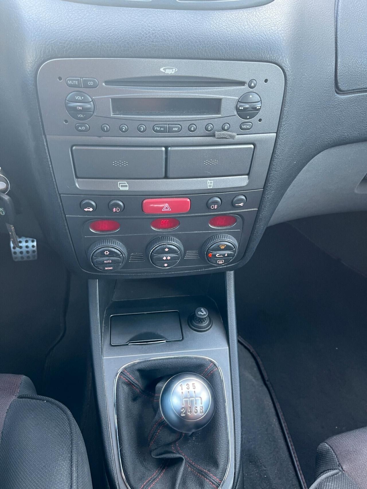 Alfa Romeo 147 1.9 JTDm Q2 (170) 5p. Ducati Corse