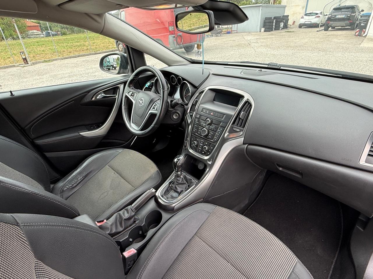 Opel Astra 1.7 CDTI 110CV Sports Tourer Cosmo
