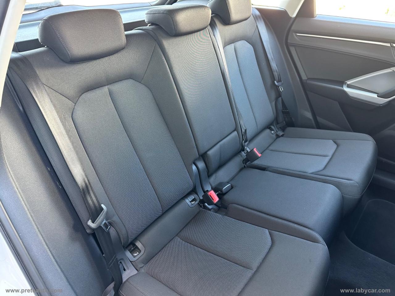 AUDI Q3 35 TDI S tronic Business