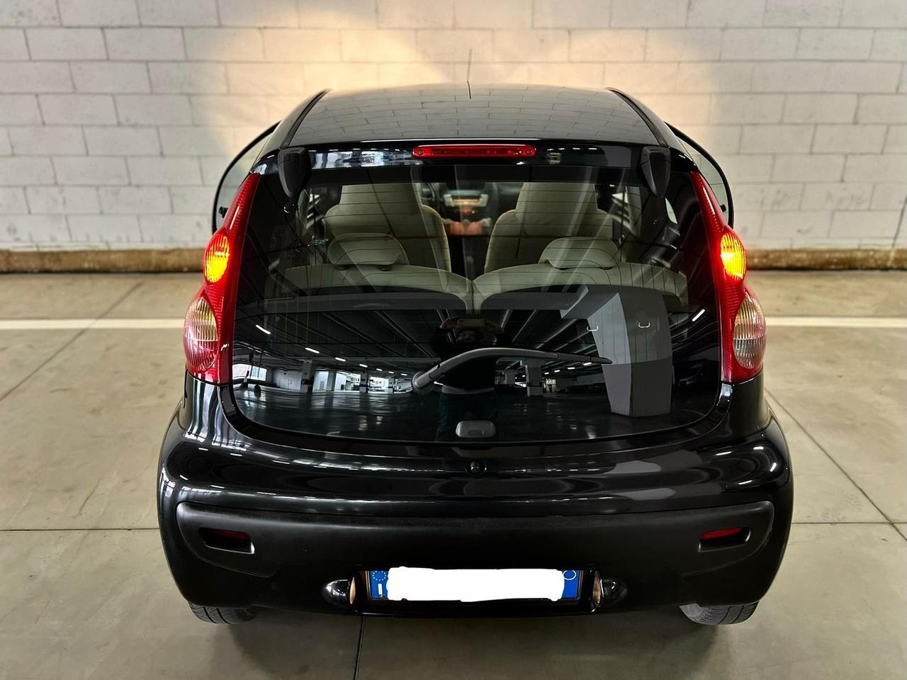 Peugeot 107 1.0 68CV 5p. Sweet Years