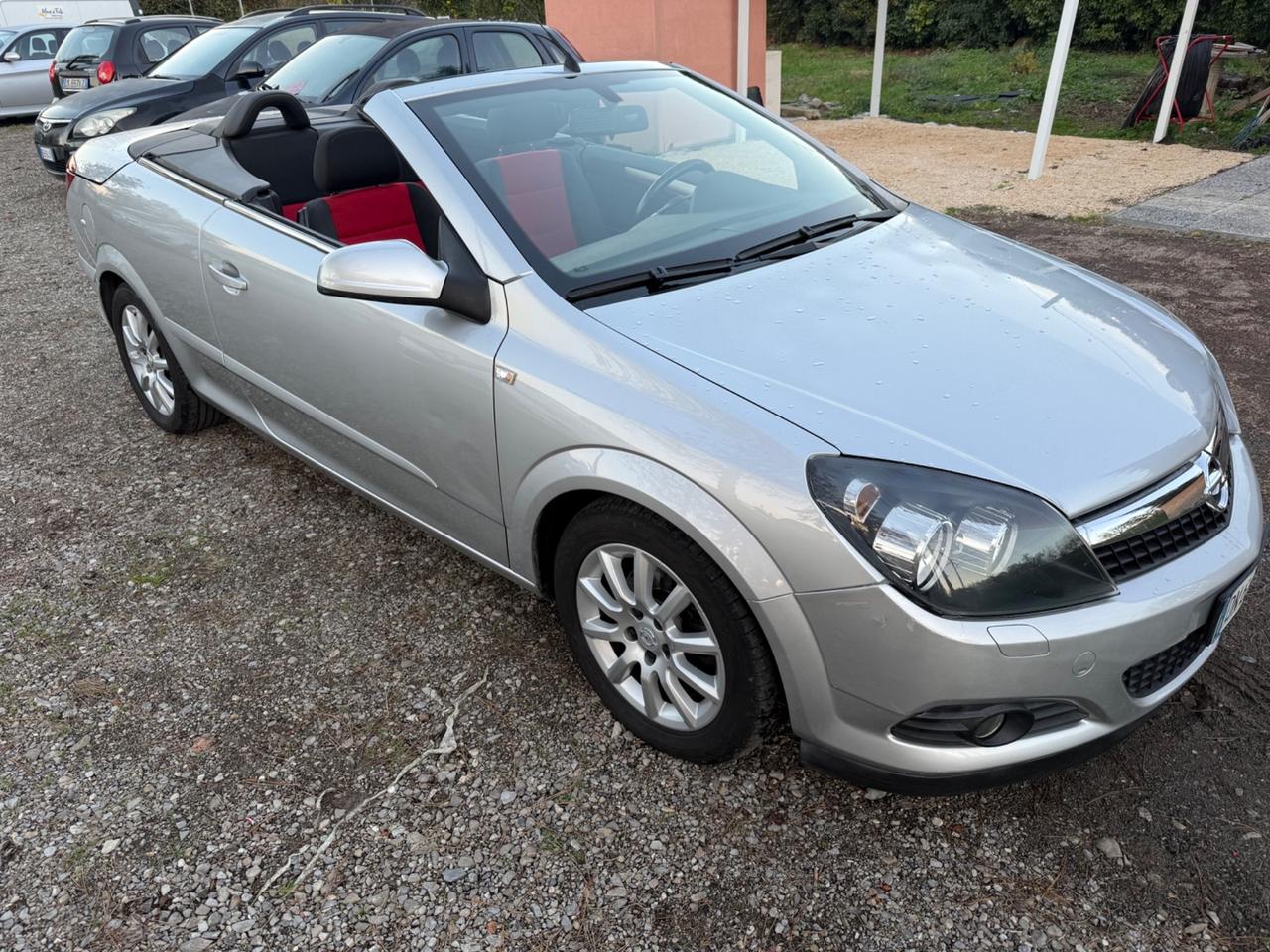 Opel Astra TwinTop 1.6 16V VVT Cosmo