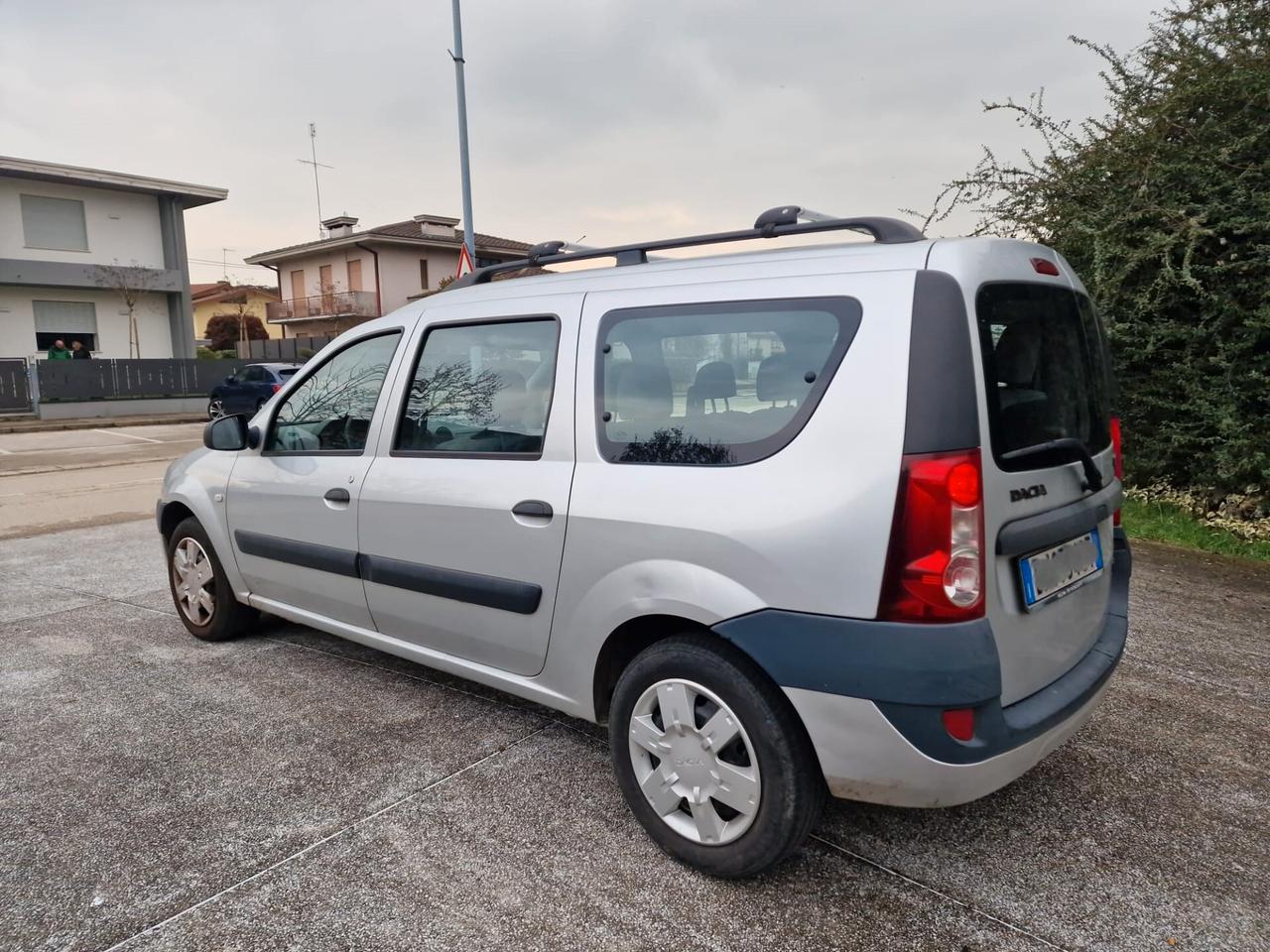 Dacia Logan MCV 1.5 dCi 70CV 7 posti Lauréate