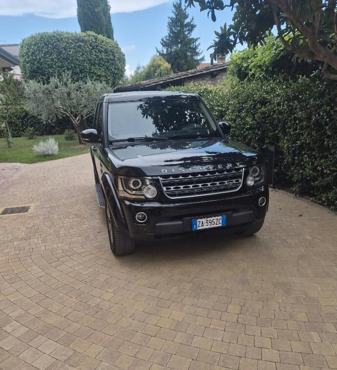 Land Rover Discovery 7 posti