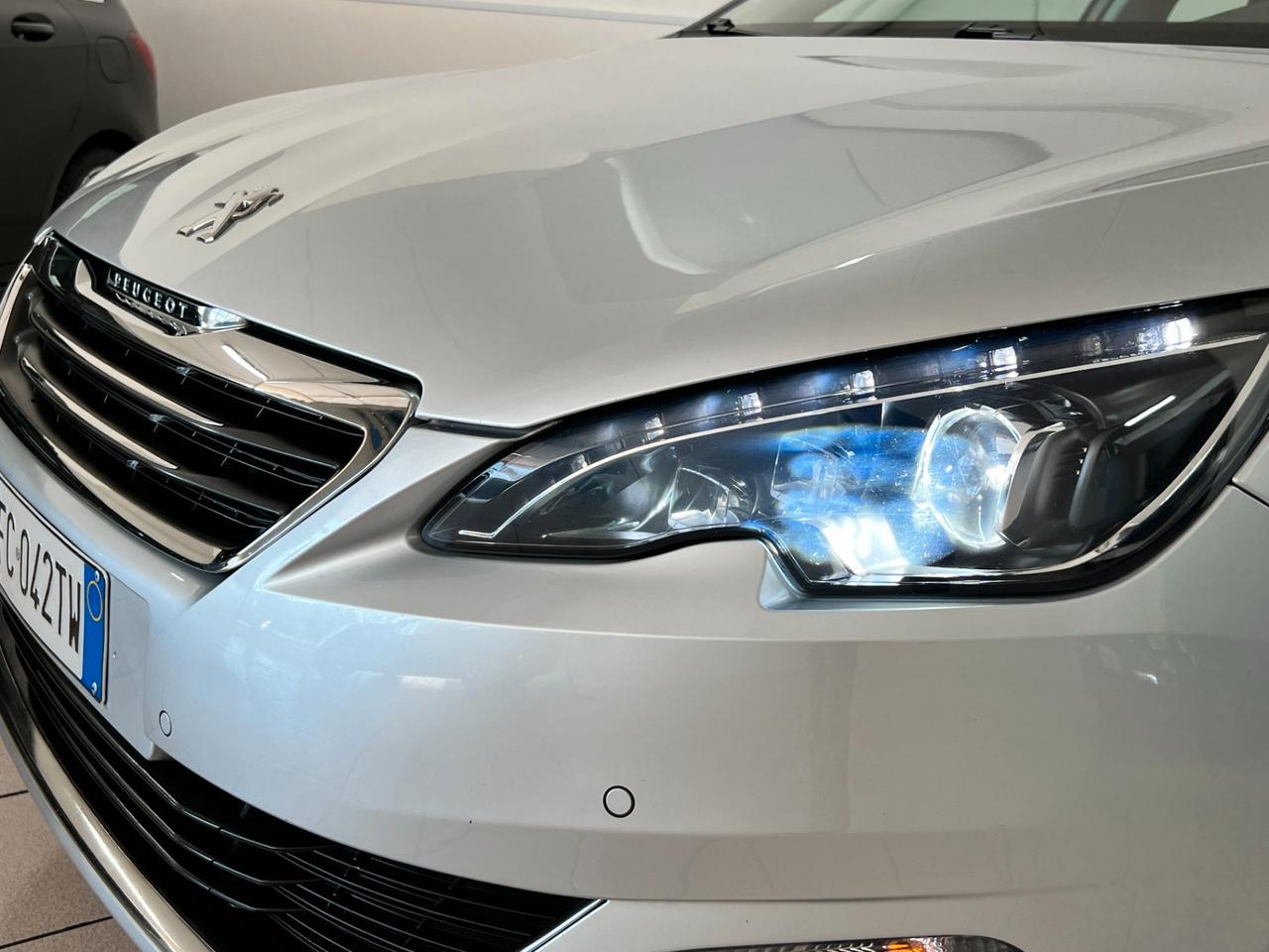 Peugeot 308 SW 1.6 BlueHDi 120cv ALLURE - LEGGERE -