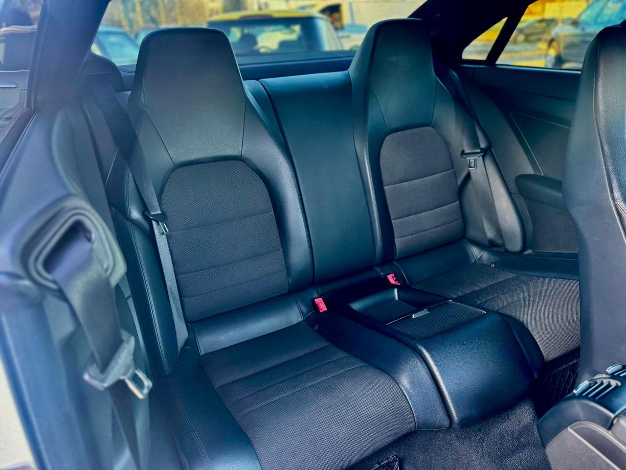 Mercedes-benz E 220 CDI Coupé BlueEFFICIENCY Avantgarde Automatica