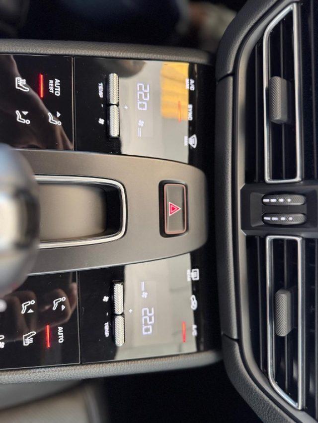 PORSCHE Macan 2.0 T //TETTO//21//BOSE//