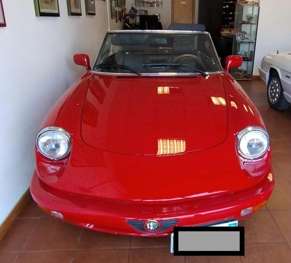 Alfa Romeo Spider 2.0i