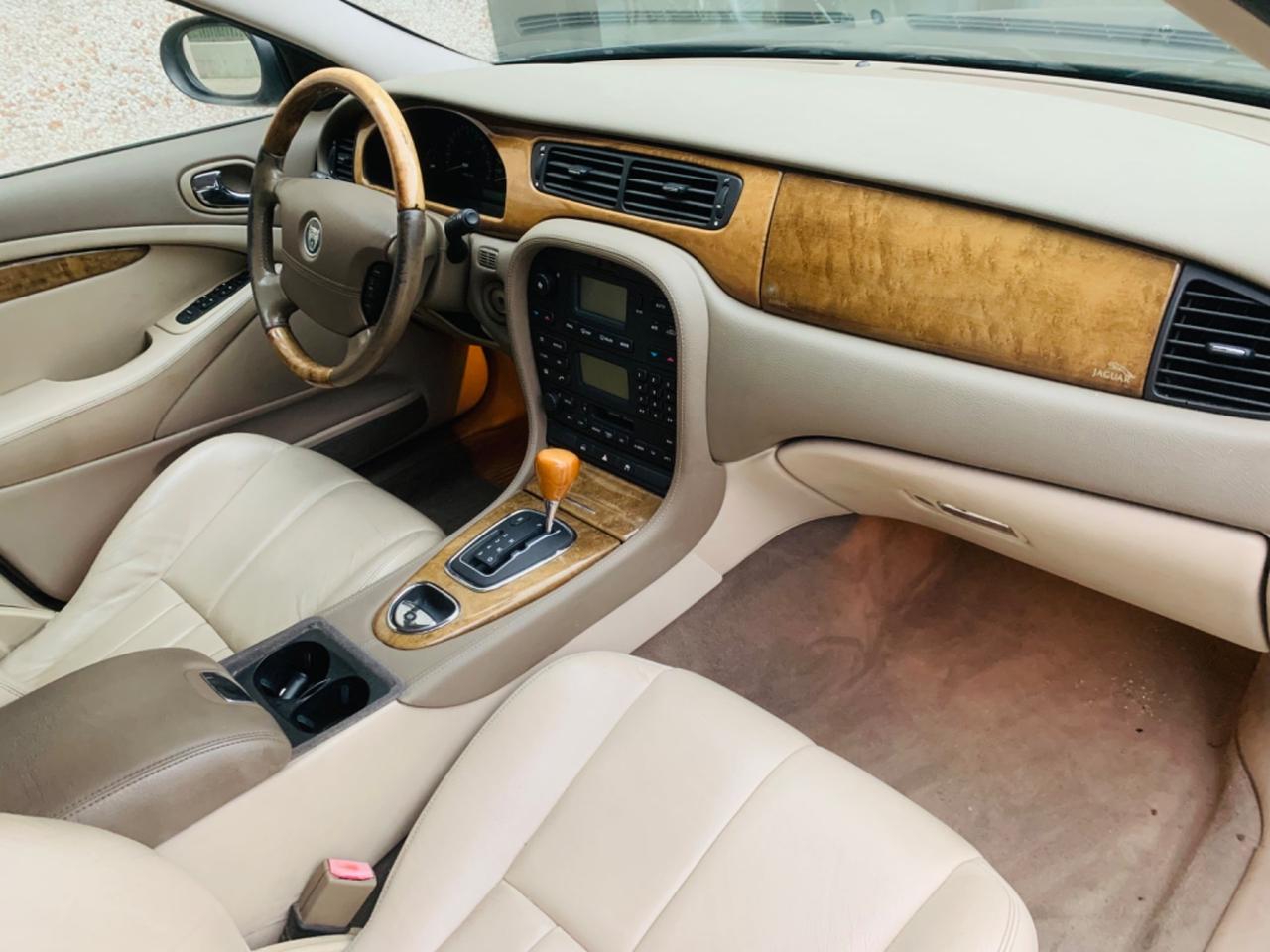 Jaguar S-Type (X202) 2.5 V6 24V cat Executive