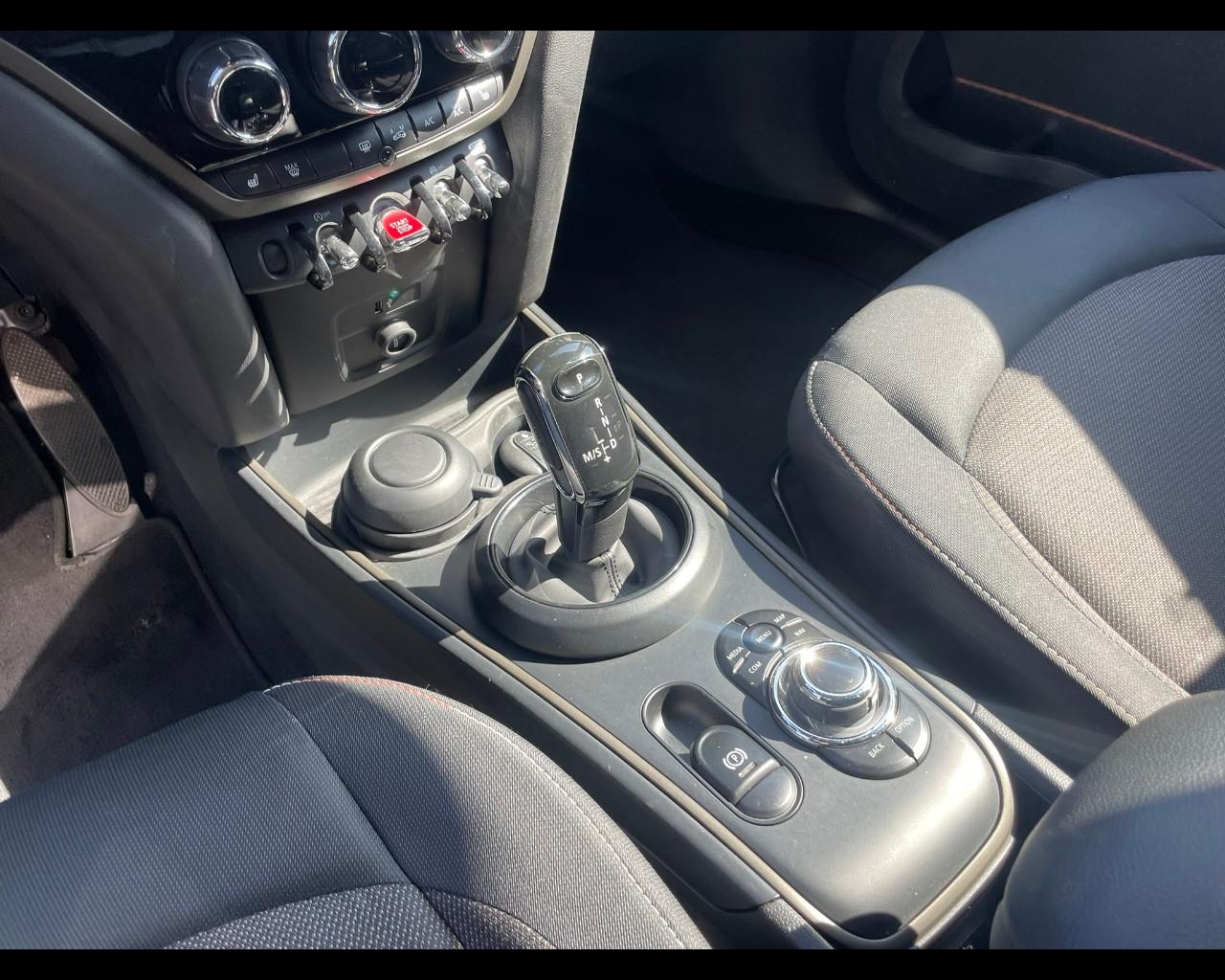 MINI Mini Countrym.(F60) - Mini 1.5 Cooper Business Countryman