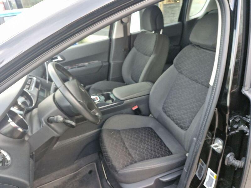 Peugeot 3008 I 1.6 bluehdi Active s&s 120cv