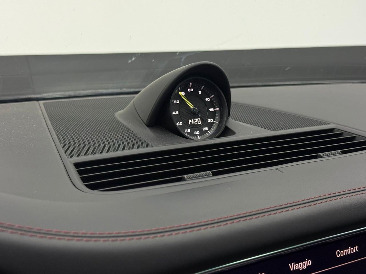Porsche Panamera 4 PLATINUM EDITION