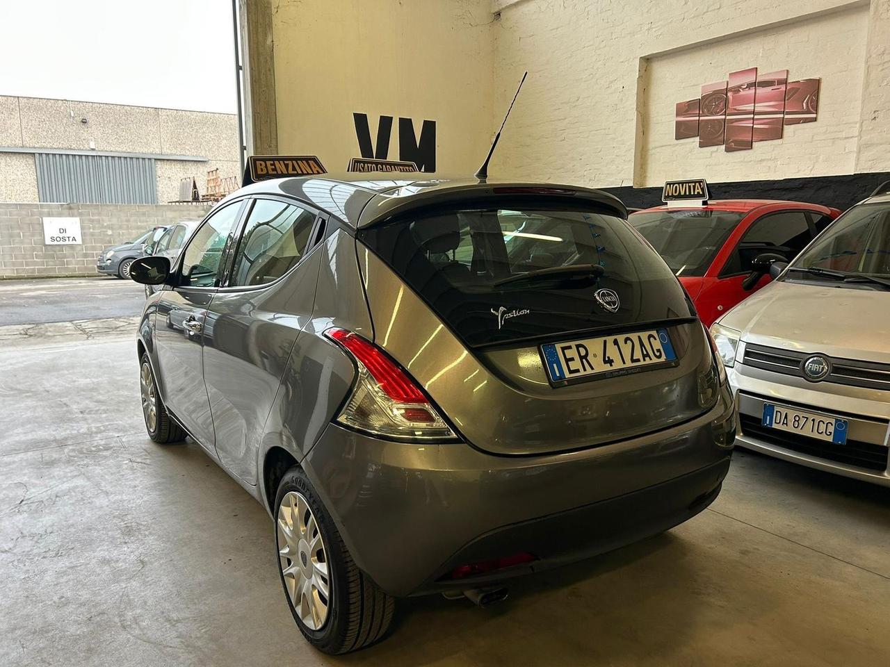 Lancia Ypsilon 1.2 69 CV 5 porte S&S Platinum