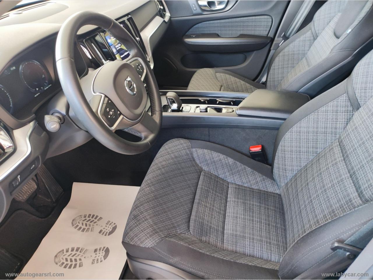 VOLVO V60 B4