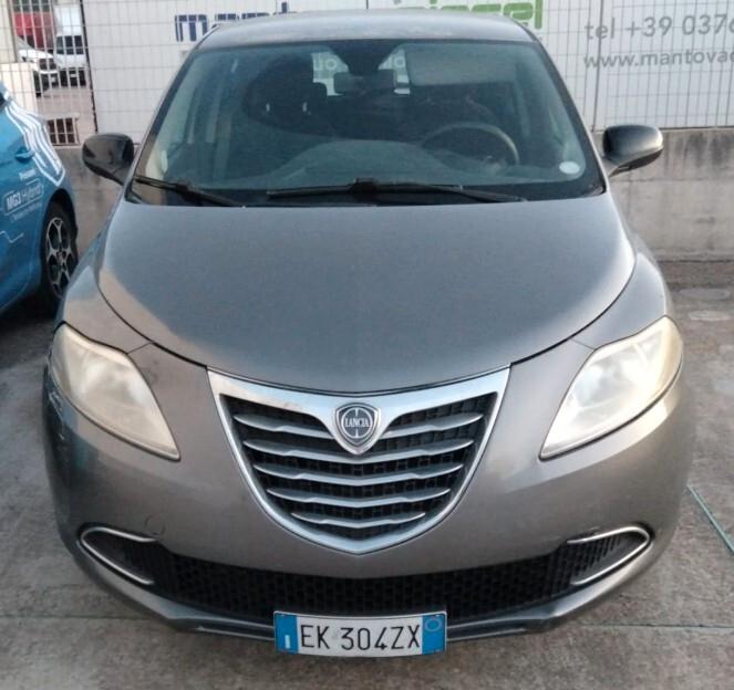 Lancia Ypsilon 1.3 MJT 75 CV Unyca