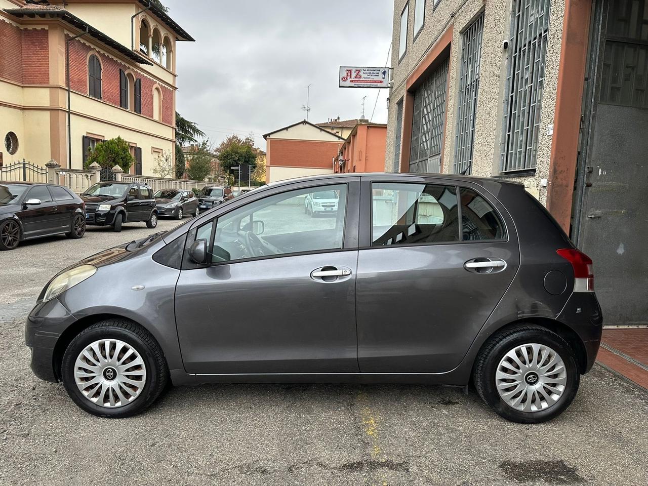 Toyota Yaris 1.3 5 porte Sol