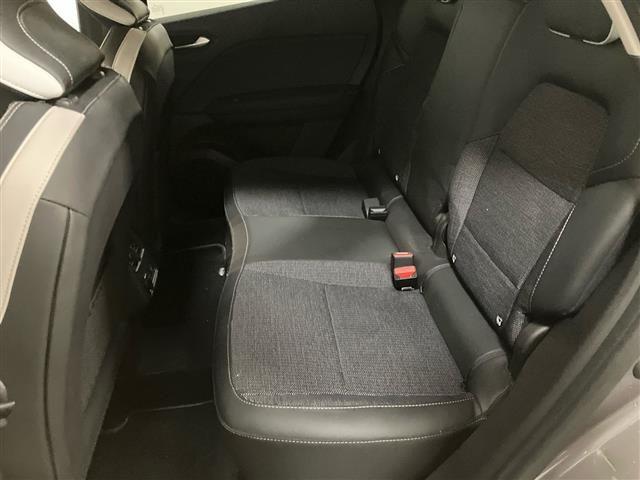 RENAULT Captur 1.6 E-Tech hybrid Techno Fast Track 145cv auto