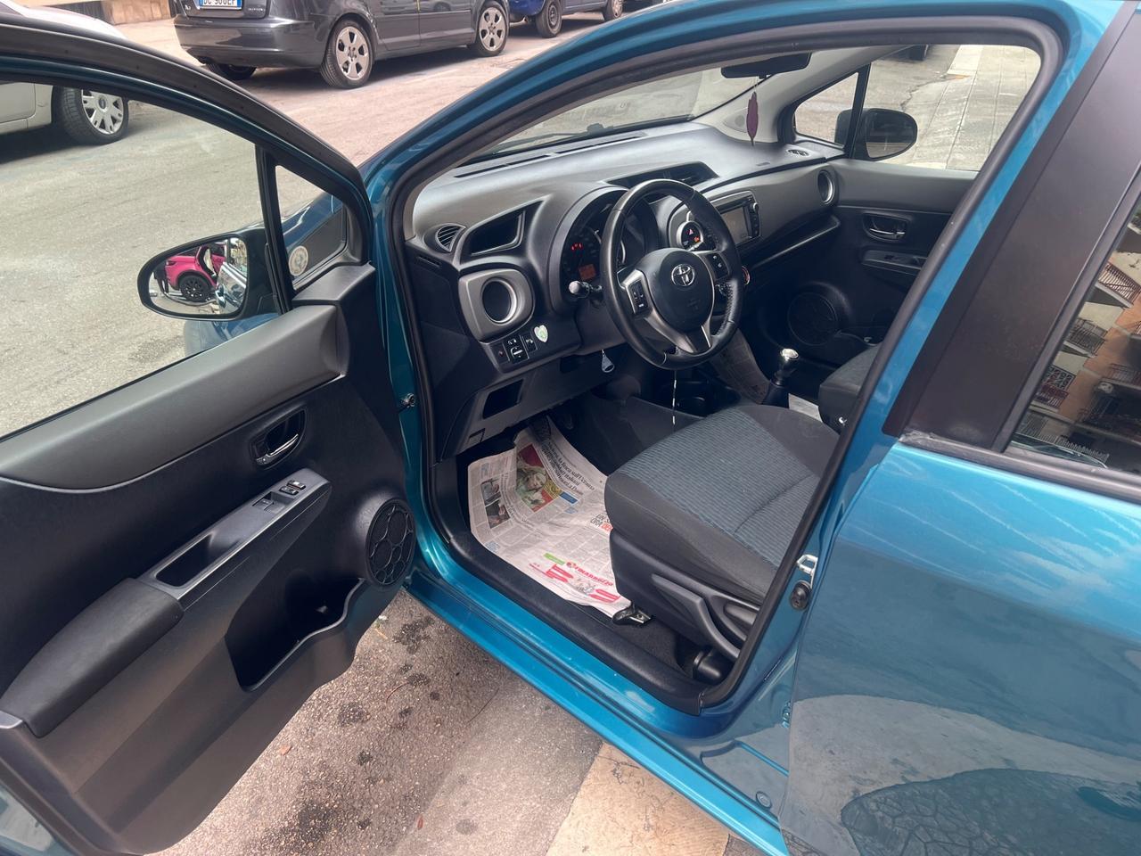 Toyota Yaris 1.0 5 porte Lounge