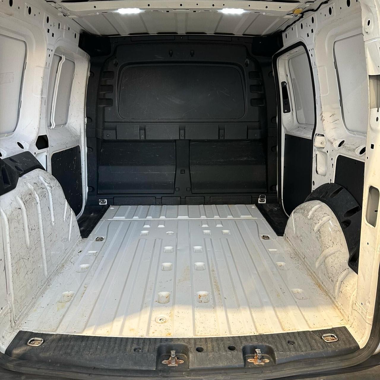 Volkswagen Caddy 2.0 TDI 102 CV Furgone