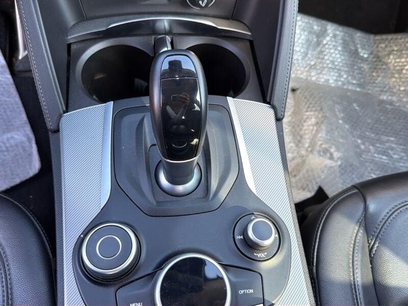 Alfa Romeo Stelvio 2.2 t Lusso Q4 210cv auto