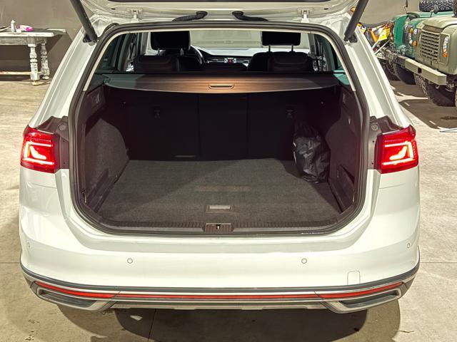 VOLKSWAGEN Passat Alltrack 2.0 TDI 200 CV 4MOTION DSG *IVA ESPOSTA*
