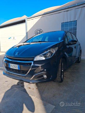 Peugeot 208 Gpl Full optional
