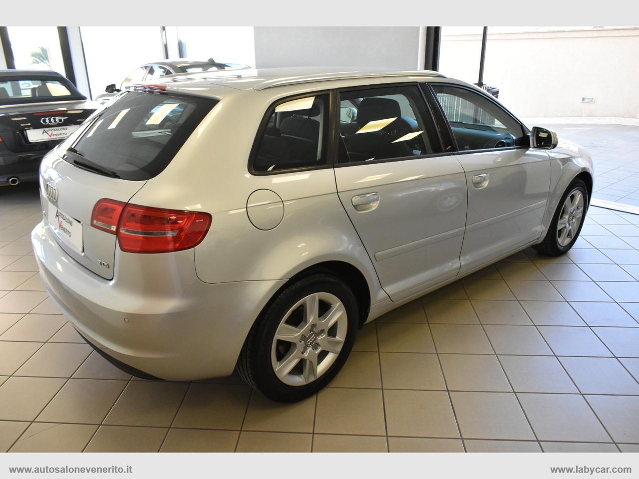 AUDI A3 1.6 TDI S tronic Attraction