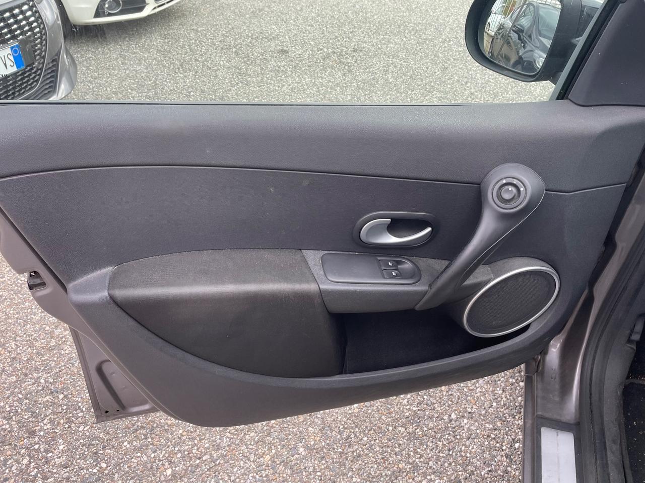 Renault Clio 1.2 16V 5 porte/1PROP/GARANZIA