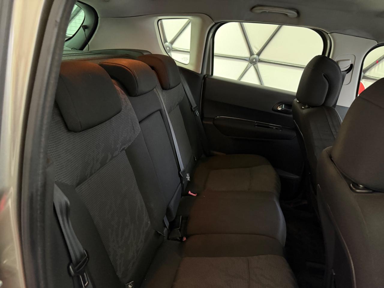 Peugeot 3008 1.6 HDi 110CV Premium