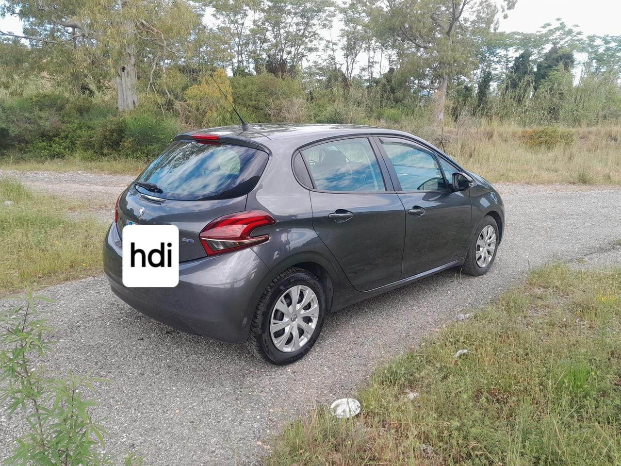 Peugeot 208 BlueHDi 75 5 porte Allure