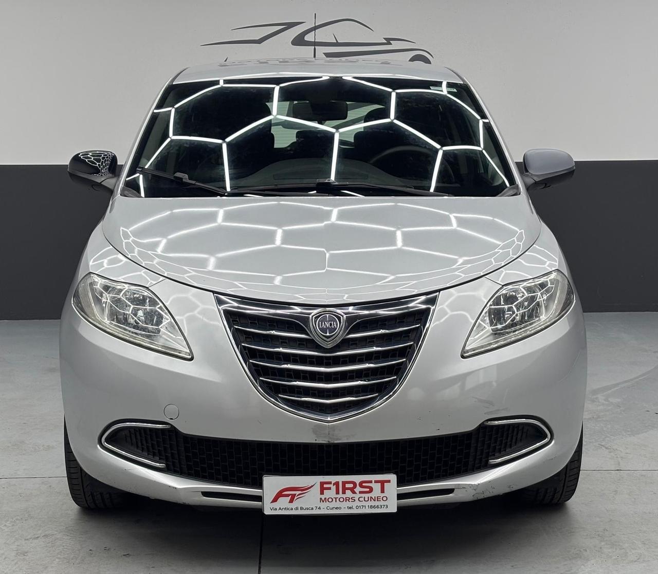 Lancia Ypsilon 1.2 69 CV 5 porte Platinum