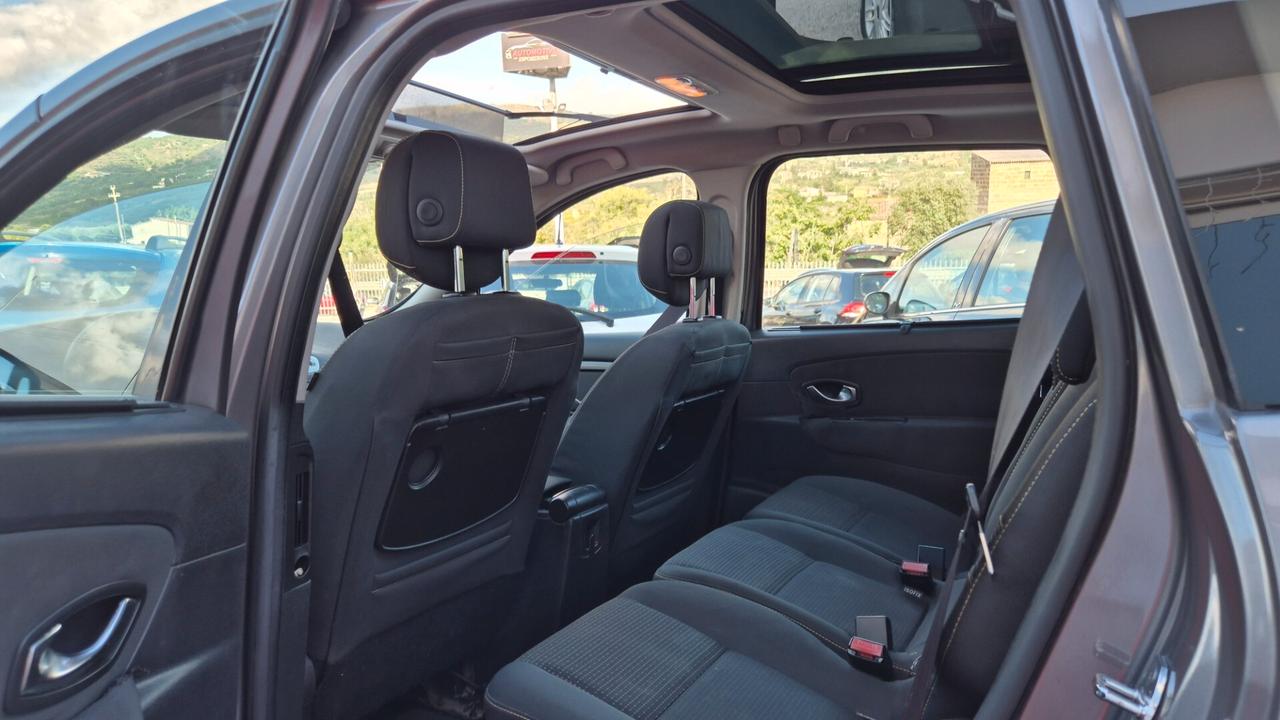 Renault Scenic Scénic X-Mod 1.9 dCi 130CV Luxe
