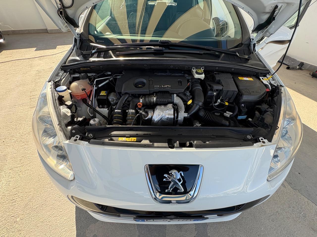 Peugeot 308 1.6 8V e-HDi 112CV Stop&Start 5p. Business