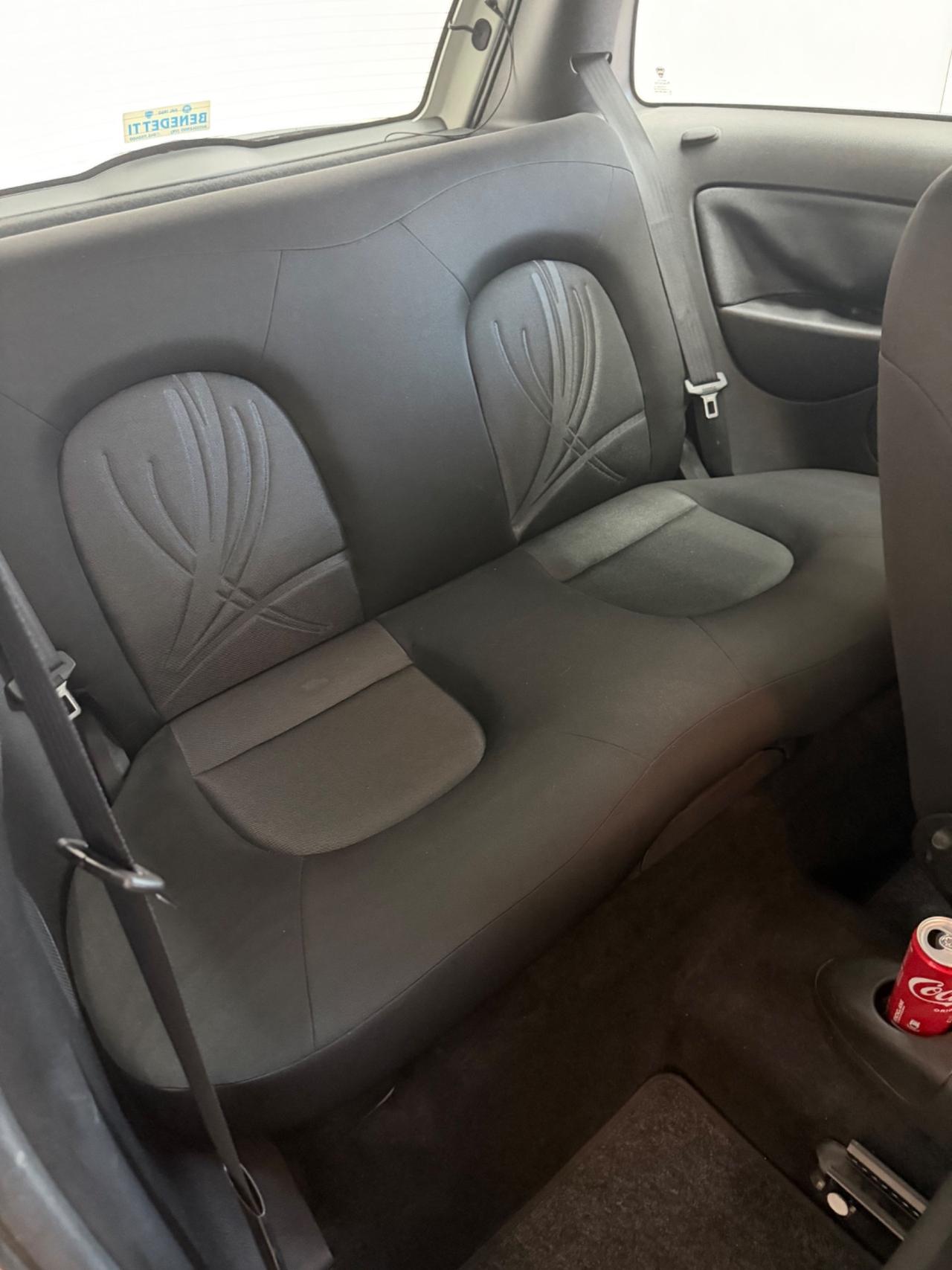 Lancia Ypsilon 1.2 69 CV Unyca